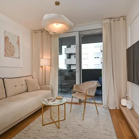 D'or With Free Private Parking