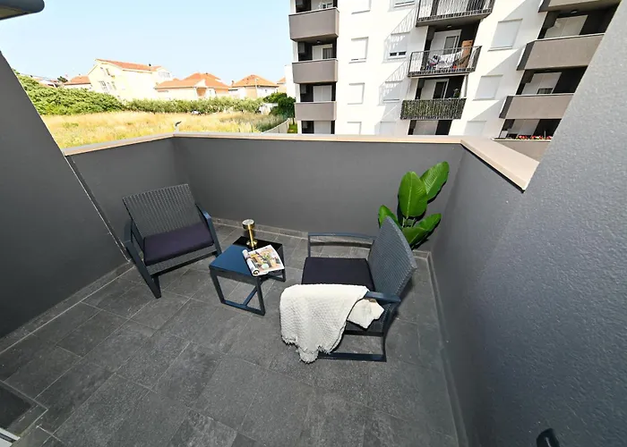 D'or With Free Private Parking * Zára