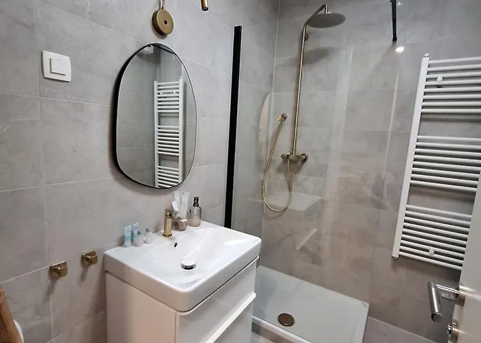 D'or With Free Private Parking